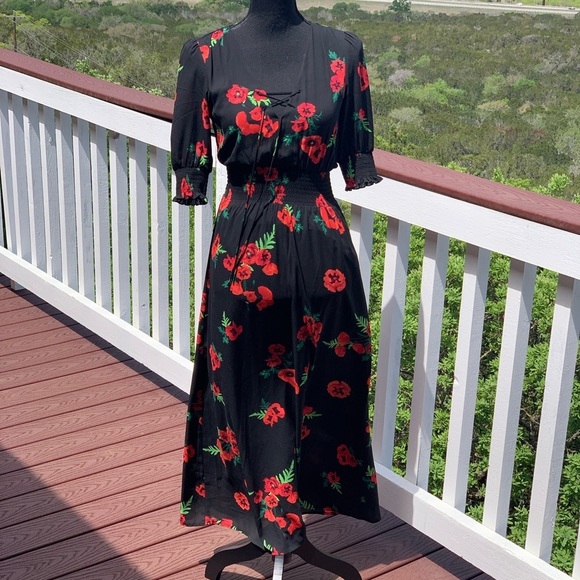 Express‎ Black Floral Maxi Dress - Picture 2 of 9